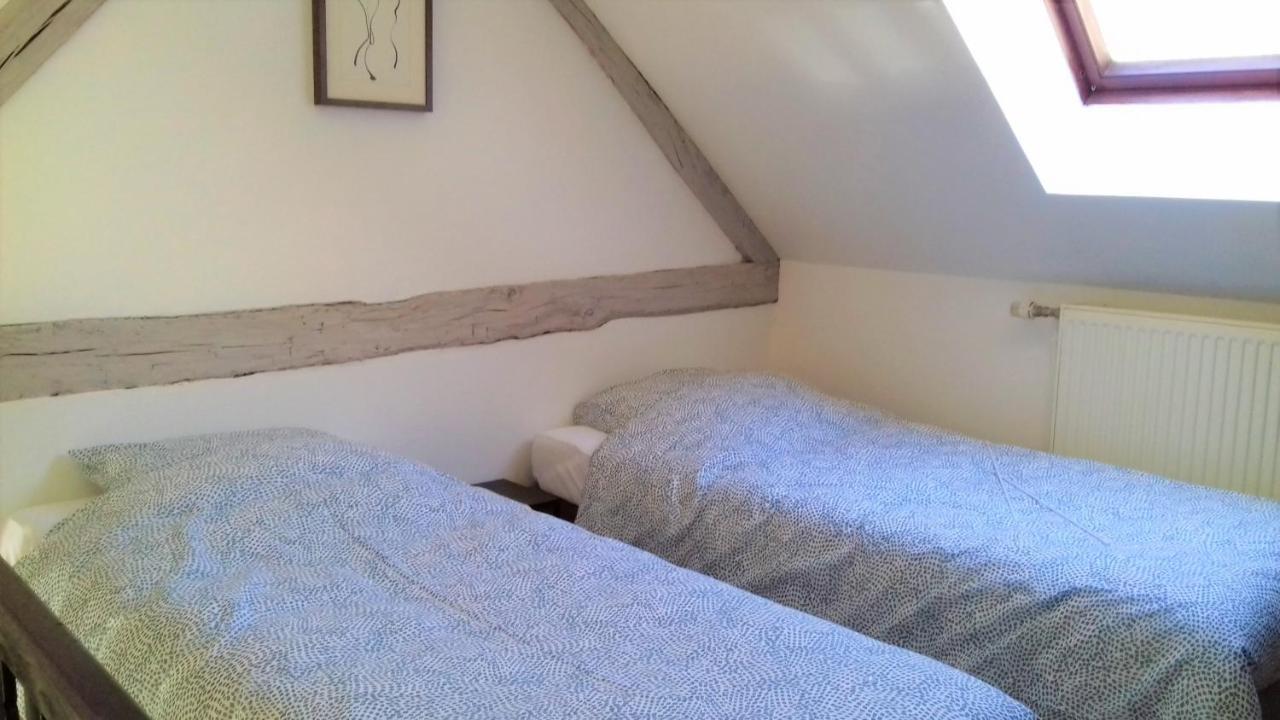 Appartement "Mathieu" Pesmes Exterior photo